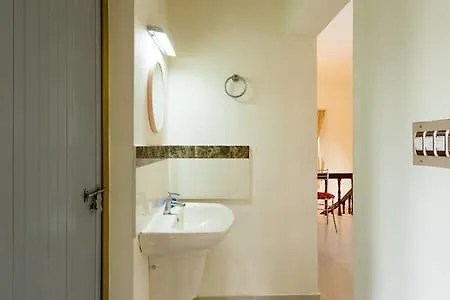 Stay At Dbra 61 Don Bosco Cross Road Vaduthala Ernakulam Kochi